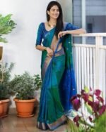 Women's Kanjivaram Woven Soft Silk Saree With Blouse Piece - Image 2